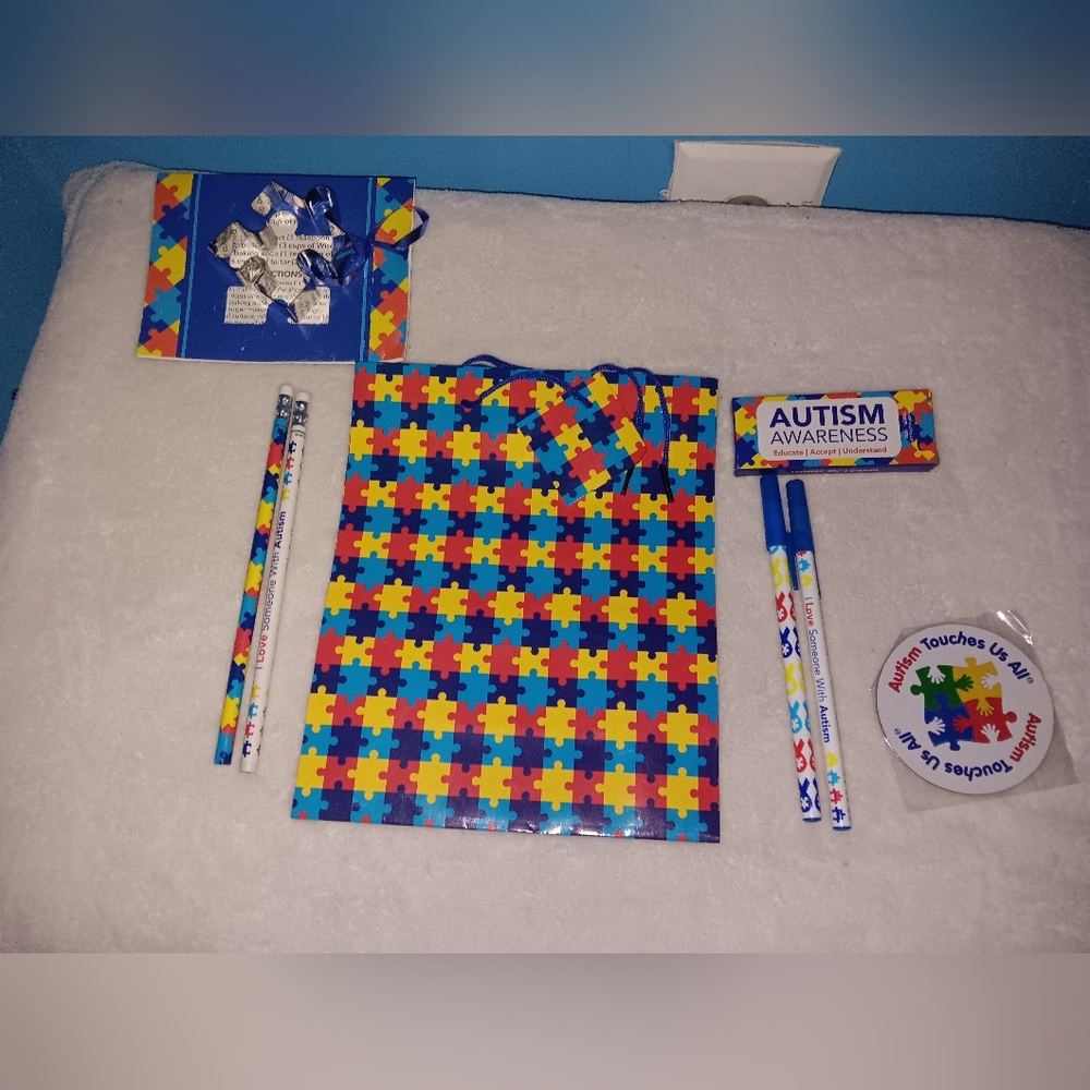 NWOT Autism Themed Gift Set